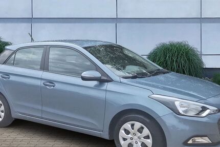 Hyundai i20 35.800 km 10.590 &euro; Bückeburg 31675