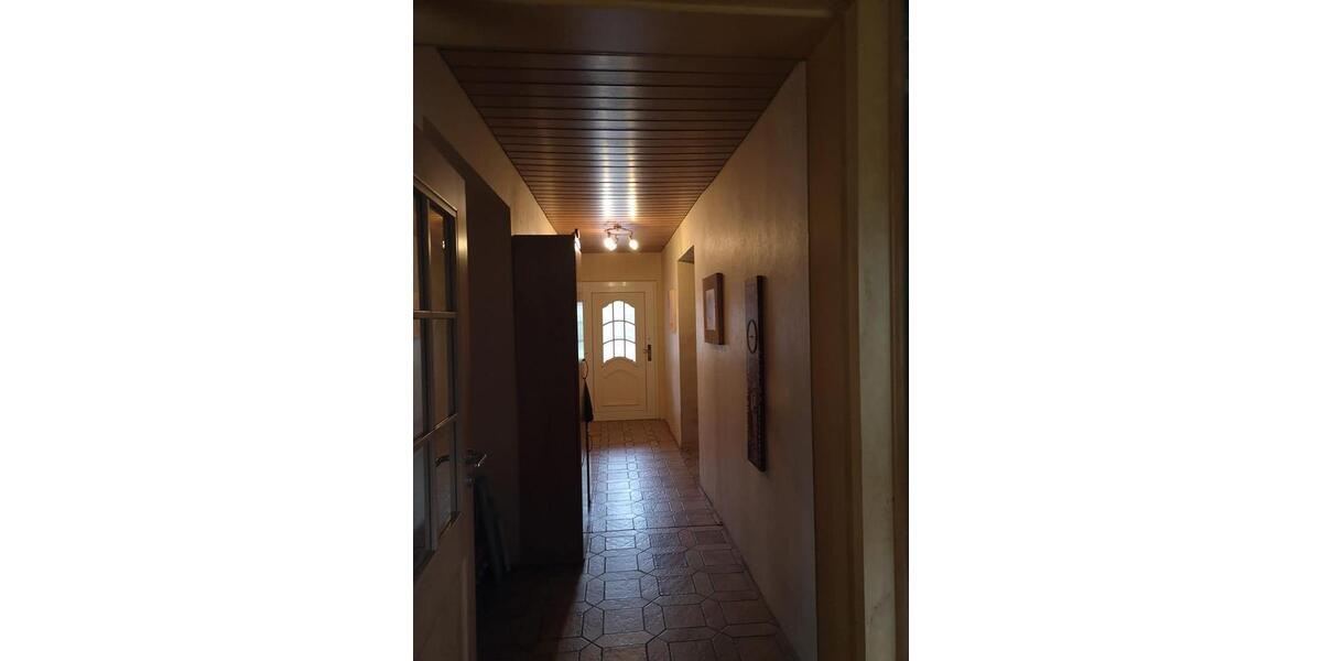 Einfamilienhaus Hessisch Oldendorf - 8 Zimmer, 180 m&sup2;, 143.000&euro; | Angebot:26903258