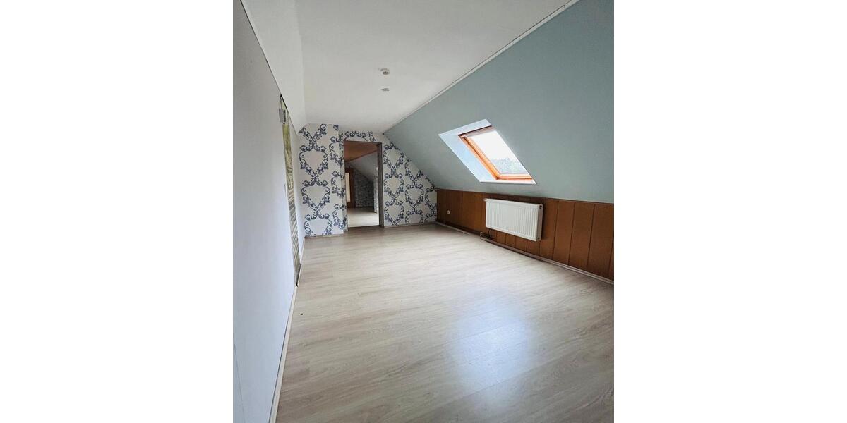 Dachgeschoßwohnung Warmsen - 2 Zimmer, 50 m&sup2;, 500&euro; | Angebot:25964887