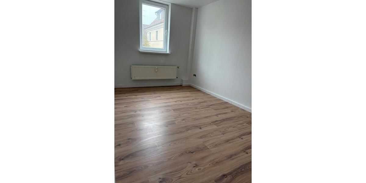 Etagenwohnung Rodenberg - 4 Zimmer, 106 m&sup2;, 1.150&euro; | Angebot:25935216