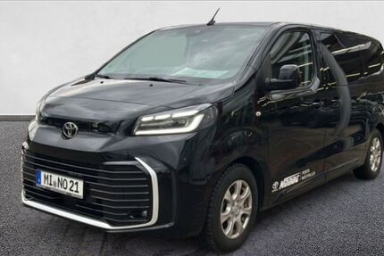 Toyota Proace (Verso) 10.126 km 61.490 &euro; Porta Westfalica 32457