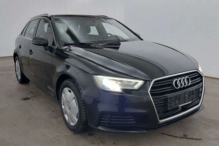 Audi A3 98.900 km 16.900 &euro; Stolzenau 31592