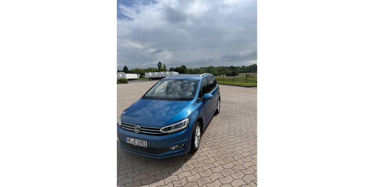 VW Touran 101.000 km 15.600 &euro; Löhne 32584