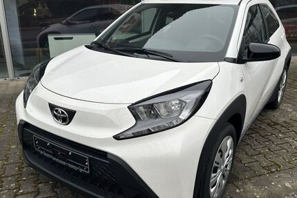 Toyota Aygo (X) 3.900 km 15.490 &euro; Stadthagen 31655
