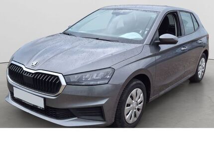 Skoda Fabia 37.470 km 14.690 &euro; Lemgo 32657