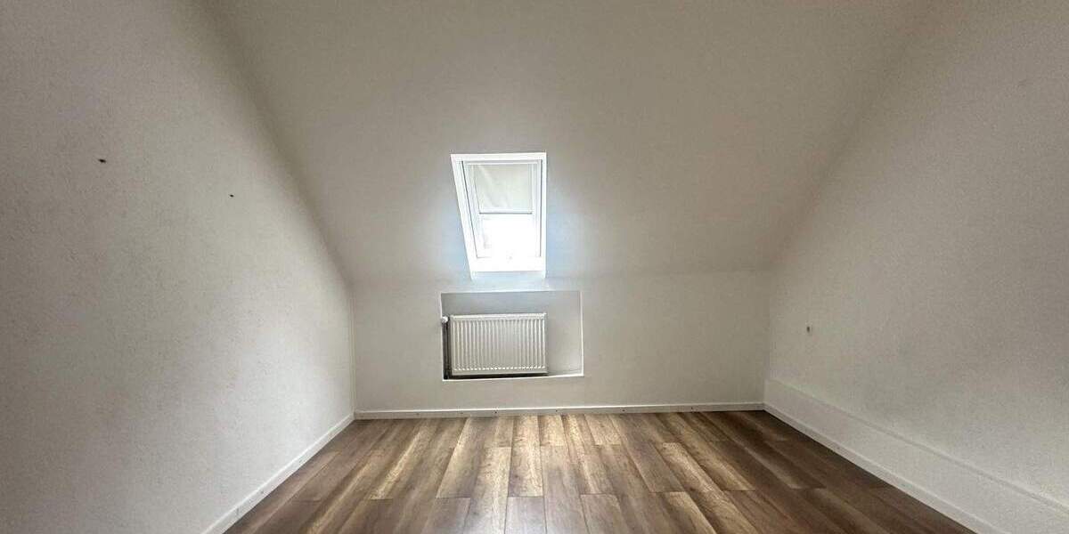 Einfamilienhaus Bad Salzuflen Schötmar - 9 Zimmer, 165 m&sup2;, 329.000&euro; | Angebot:25694935