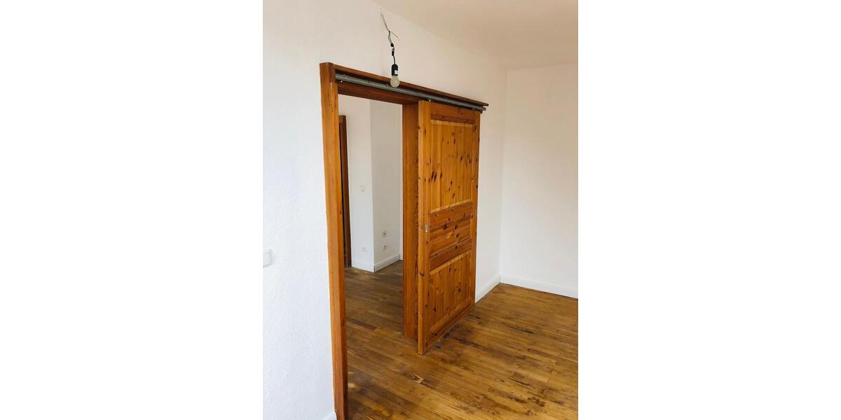 Dachgeschoßwohnung Bückeburg - 3 Zimmer, 70 m&sup2;, 650&euro; | Angebot:25988533