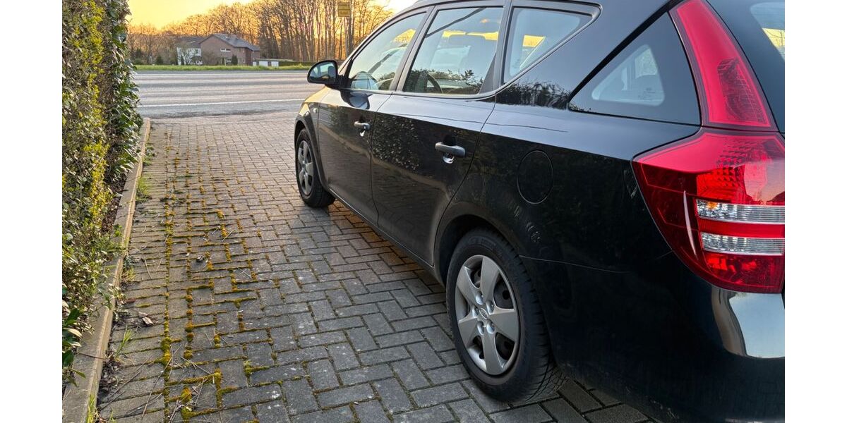 Kia ceed Sportswagon 160.100 km 3.599 &euro; Bünde 32257