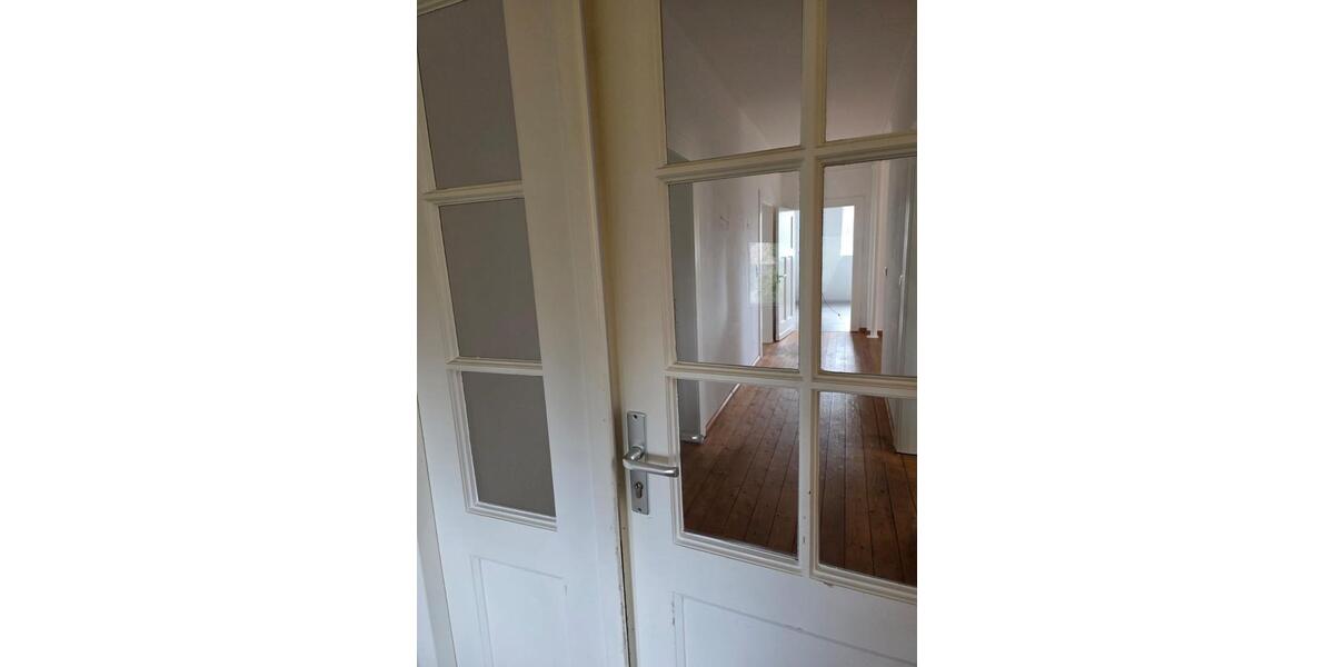 Dachgeschoßwohnung Porta Westfalica - 2.5 Zimmer, 90 m&sup2;, 750&euro; | Angebot:25353890