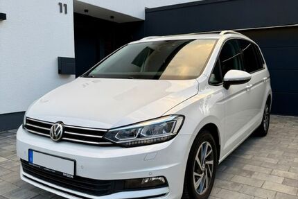 VW Touran 153.950 km 14.900 &euro; Rödinghausen 32289