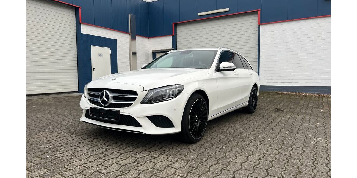 Mercedes-Benz C 180 99.500 km 20.950 &euro; Enger 32130