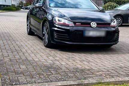 VW Golf 182.000 km 13.500 &euro; Bad Oeynhausen 32545