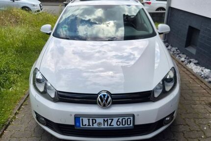 VW Golf 216.000 km 5.200 &euro; Bad Salzuflen 32108
