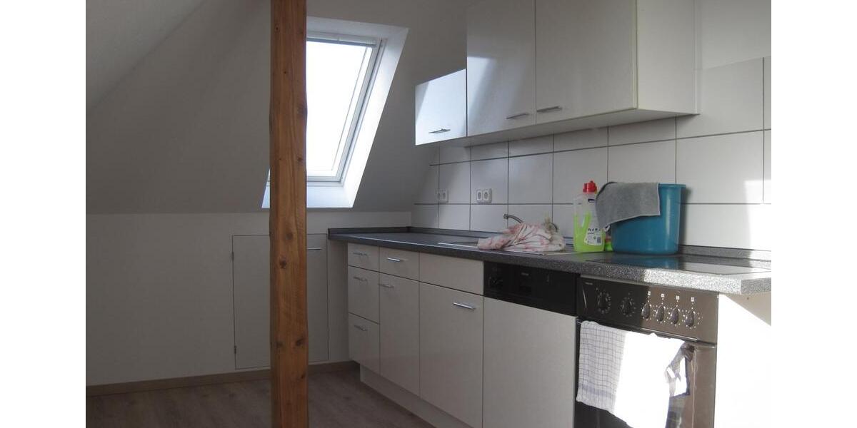 Dachgeschoßwohnung Stadthagen - 3 Zimmer, 44 m&sup2;, 400&euro; | Angebot:26236418