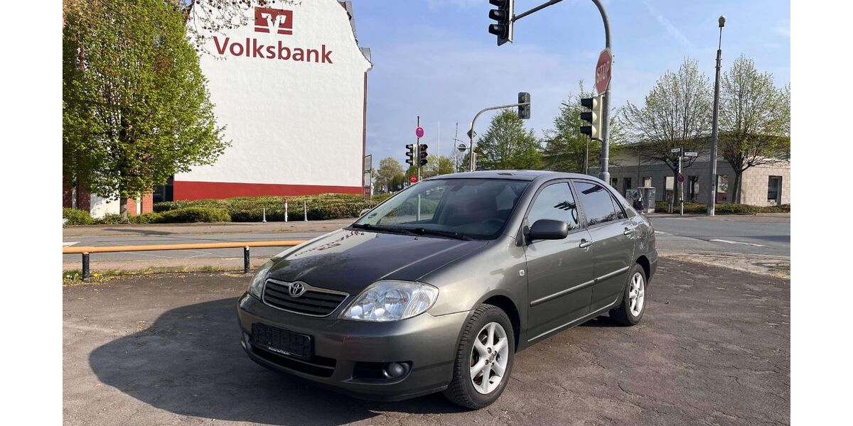 Toyota Corolla 200.000 km 3.290 &euro; Herford 32049