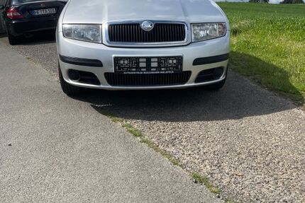 Skoda Fabia 148.826 km 2.450 &euro; Vlotho 32602