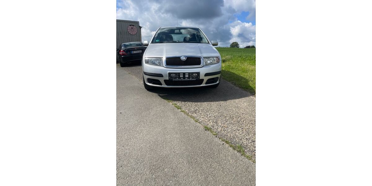Skoda Fabia 148.826 km 2.450 &euro; Vlotho 32602