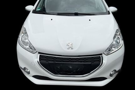 Peugeot 208 145.000 km 4.350 &euro; Stolzenau 31592