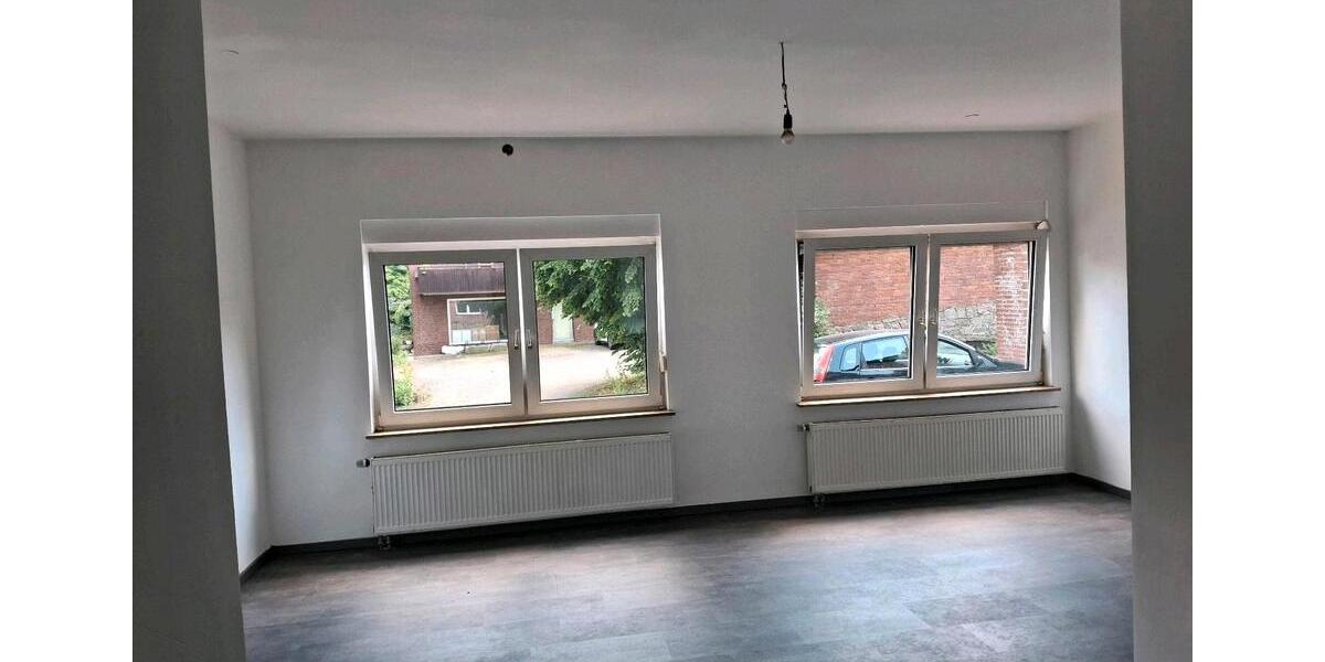 Mehrfamilienhaus, Wohnhaus Extertal - 8 Zimmer, 350 m&sup2;, 250.000&euro; | Angebot:26961313