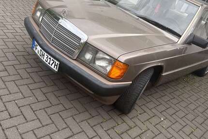 Mercedes-Benz 190 273.000 km 5.199 &euro; Herford, Hansestadt 32052