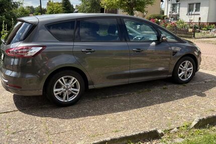 Ford S-Max 119.819 km 17.500 &euro; Bückeburg 31685
