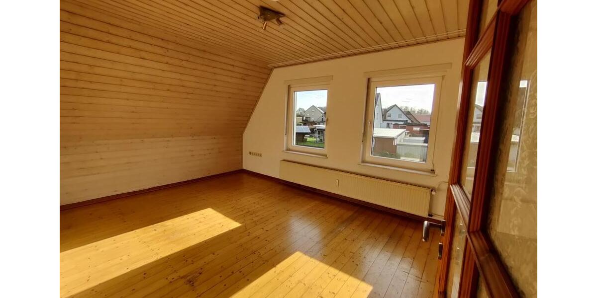 Dachgeschoßwohnung Kirchlengern - 3 Zimmer, 70 m&sup2;, 560&euro; | Angebot:25653968