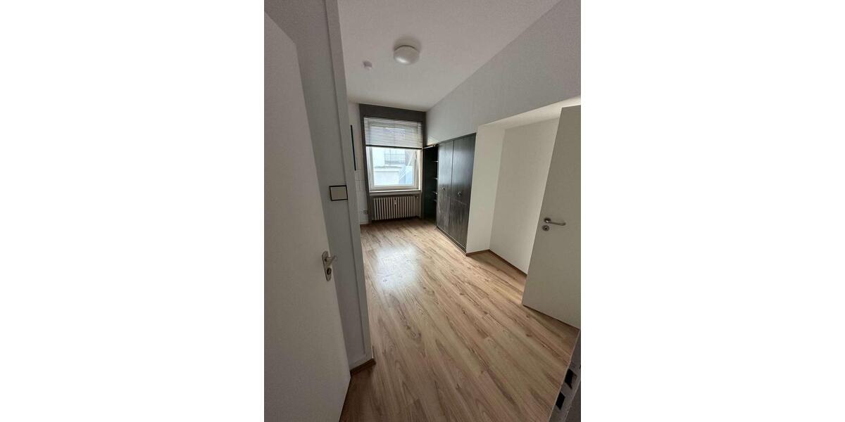 Etagenwohnung Herford - 3 Zimmer, 130 m&sup2;, 1.620&euro; | Angebot:26264817