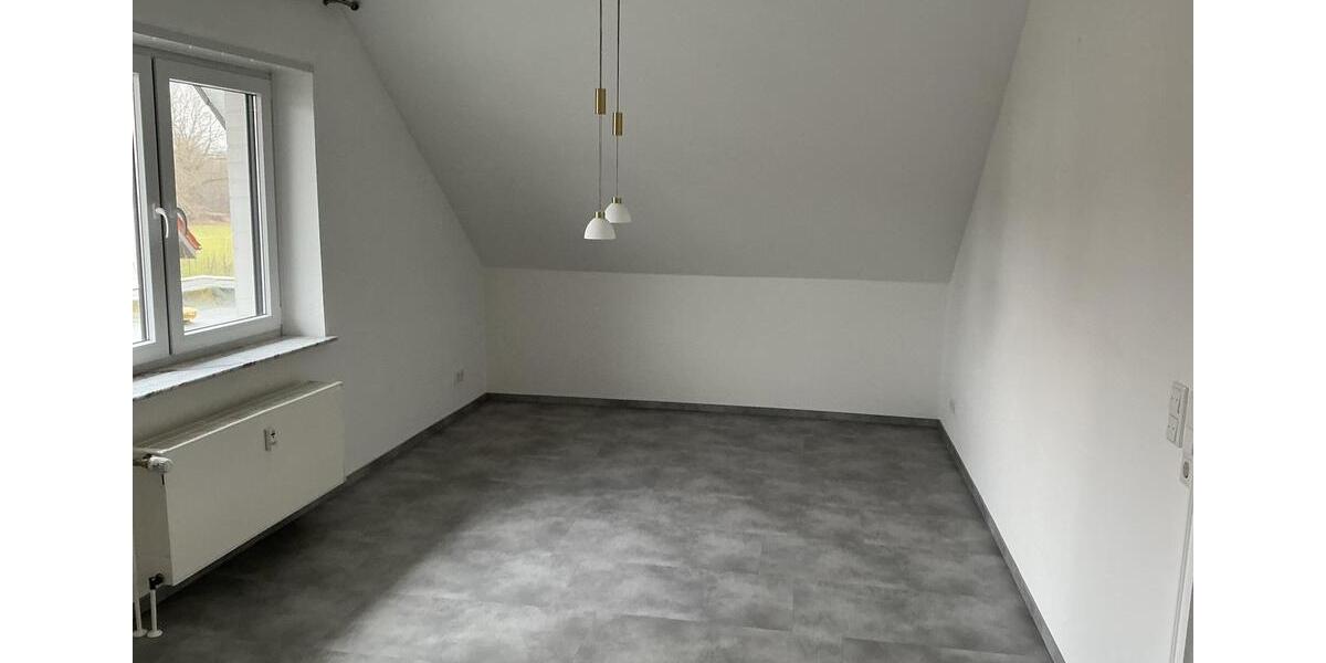 Dachgeschoßwohnung Kirchlengern - 2 Zimmer, 95 m&sup2;, 850&euro; | Angebot:25894573