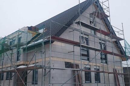 Haus Kirchlengern - 5.5 Zimmer, 143 m&sup2;, 1.770&euro; | Angebot:25355802