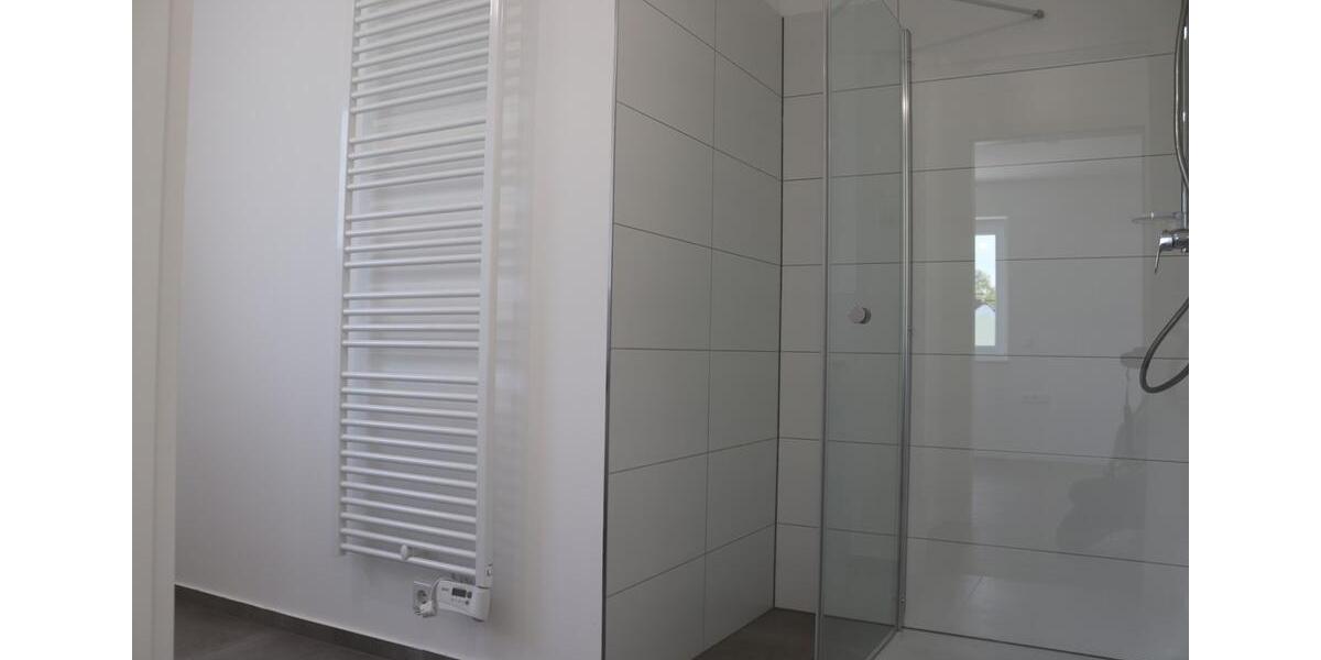 Einfamilienhaus Bad Salzuflen - 3 Zimmer, 117 m&sup2;, 1.240&euro; | Angebot:24780682