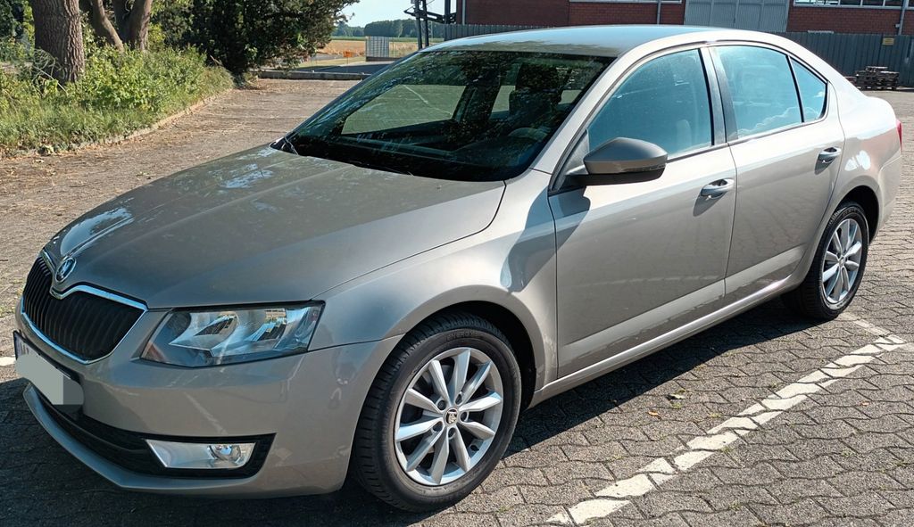 Skoda Octavia 145.000 km 7.600 &euro; Rahden 32369