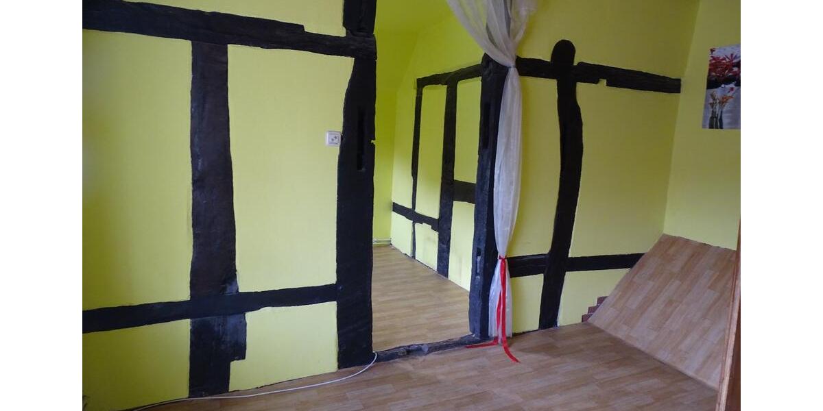 Bauernhaus, Landhaus Hessisch Oldendorf - 8 Zimmer, 200 m&sup2;, 175.000&euro; | Angebot:24615188