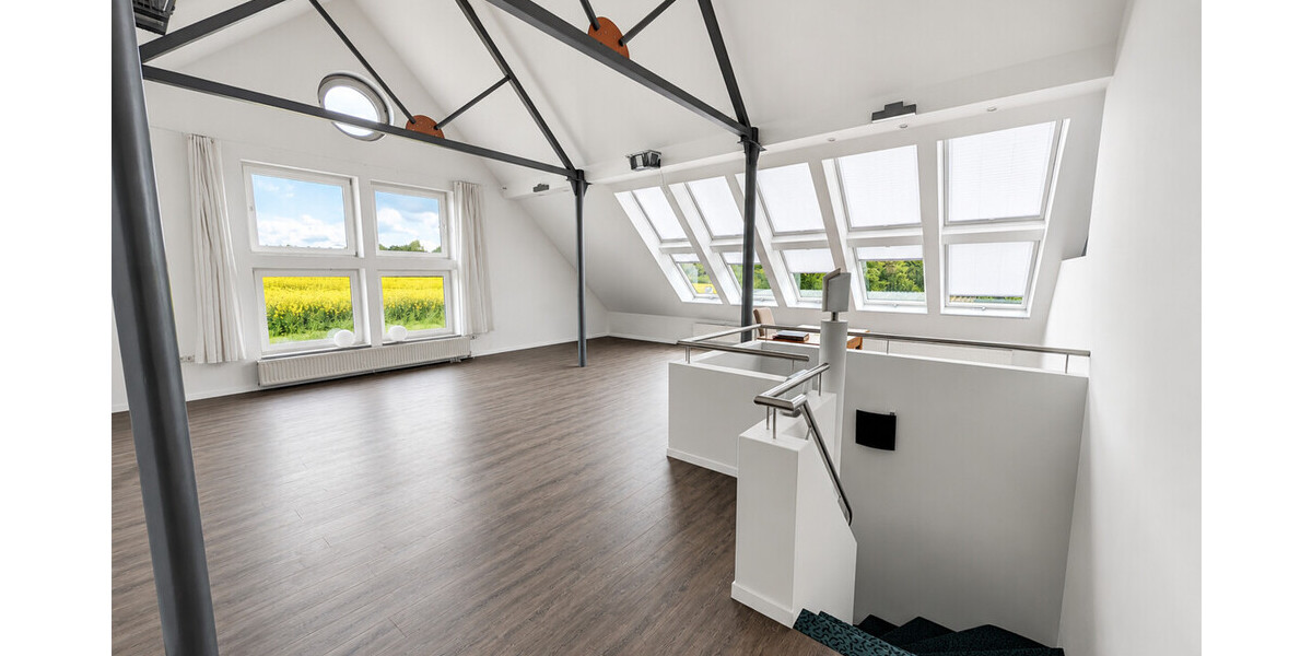 Charakterimmobilie mit Einliegerwohnung auf außergewöhnlichem Naturgrundstück - Einfamilienhaus Hüllhorst | Angebot:26598505