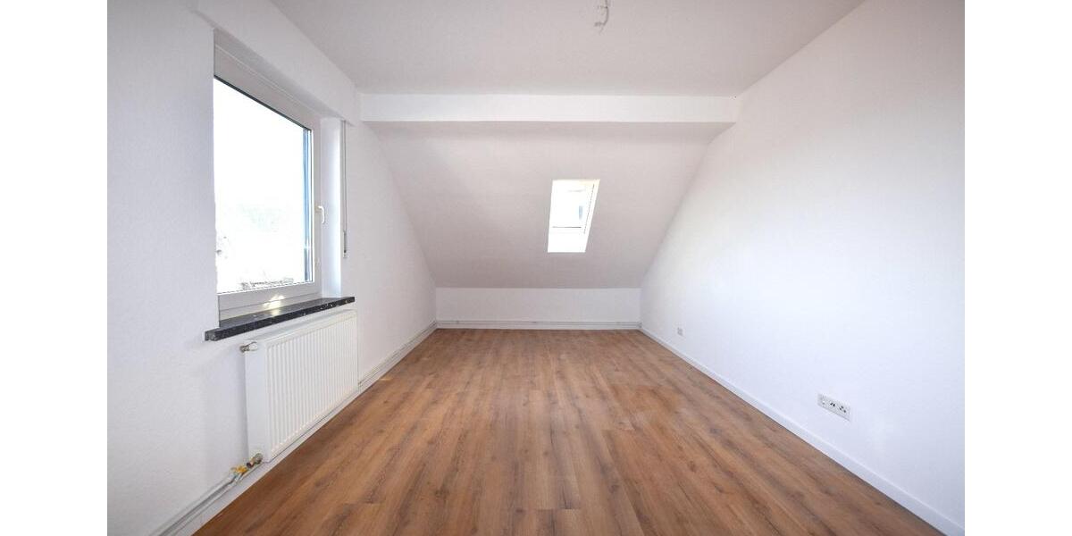 Dachgeschoßwohnung Vlotho - 2 Zimmer, 59 m&sup2;, 515&euro; | Angebot:25712254