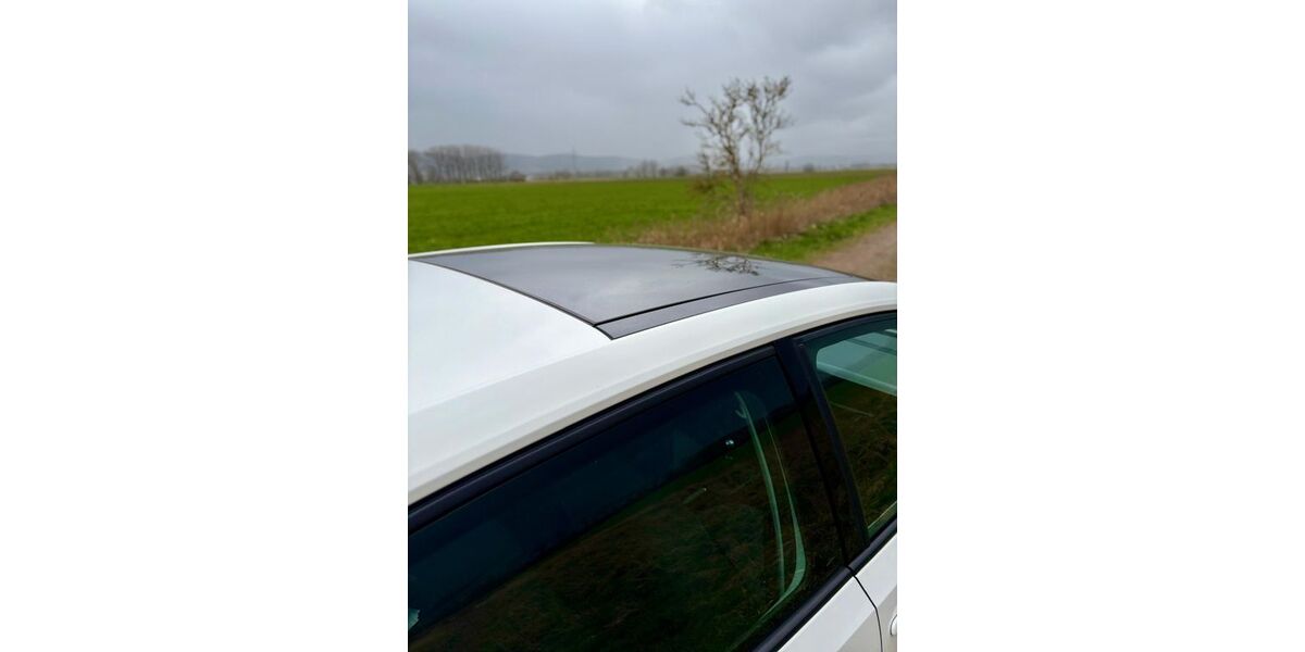 VW up! 32.035 km 7.990 &euro; Minden 32423