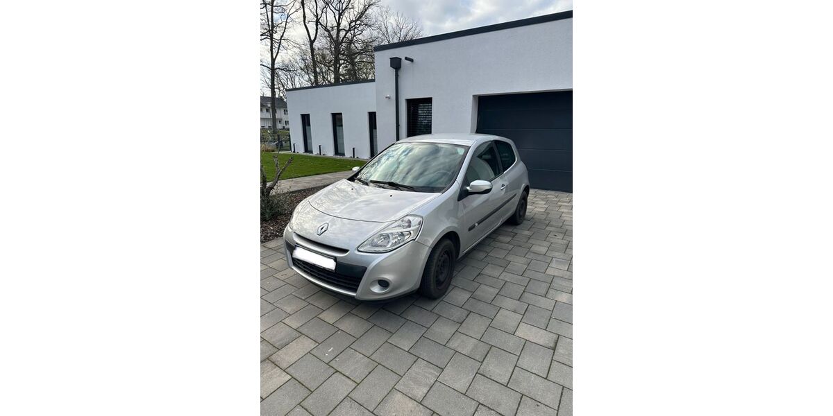 Renault Clio 53.500 km 3.650 &euro; Espelkamp 32339