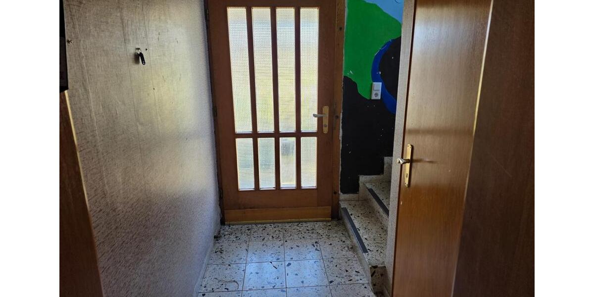 Einfamilienhaus Extertal - 6 Zimmer, 160 m&sup2;, 210.000&euro; | Angebot:27010396
