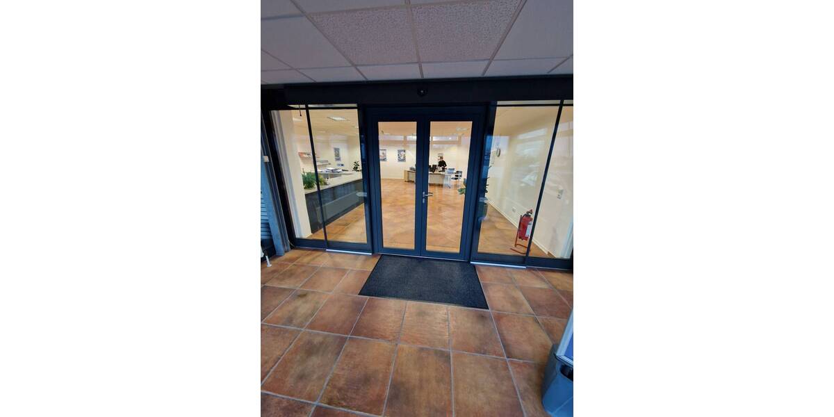 Gewerbeobjekt Lübbecke Nettelstedt - 4 Zimmer, 290 m&sup2;, 2.175&euro; | Angebot:25735991