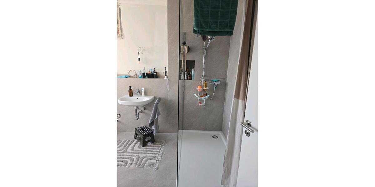 Etagenwohnung Vlotho - 5 Zimmer, 143 m&sup2;, 900&euro; | Angebot:25981093