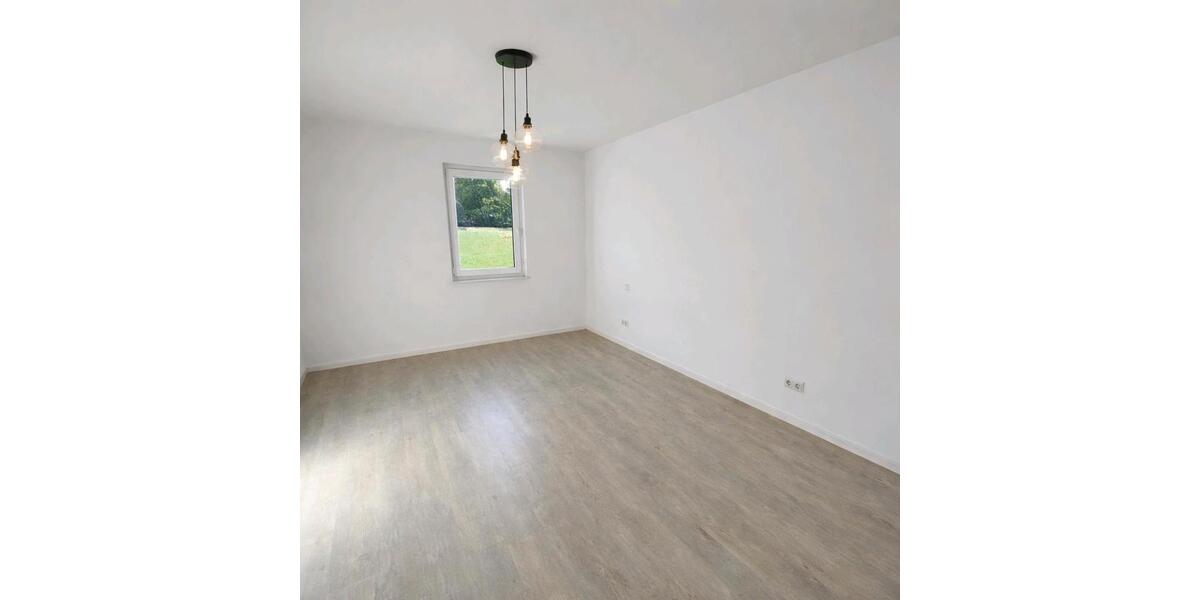Erdgeschoßwohnung Porta Westfalica - 4 Zimmer, 111 m&sup2;, 1.200&euro; | Angebot:26248835