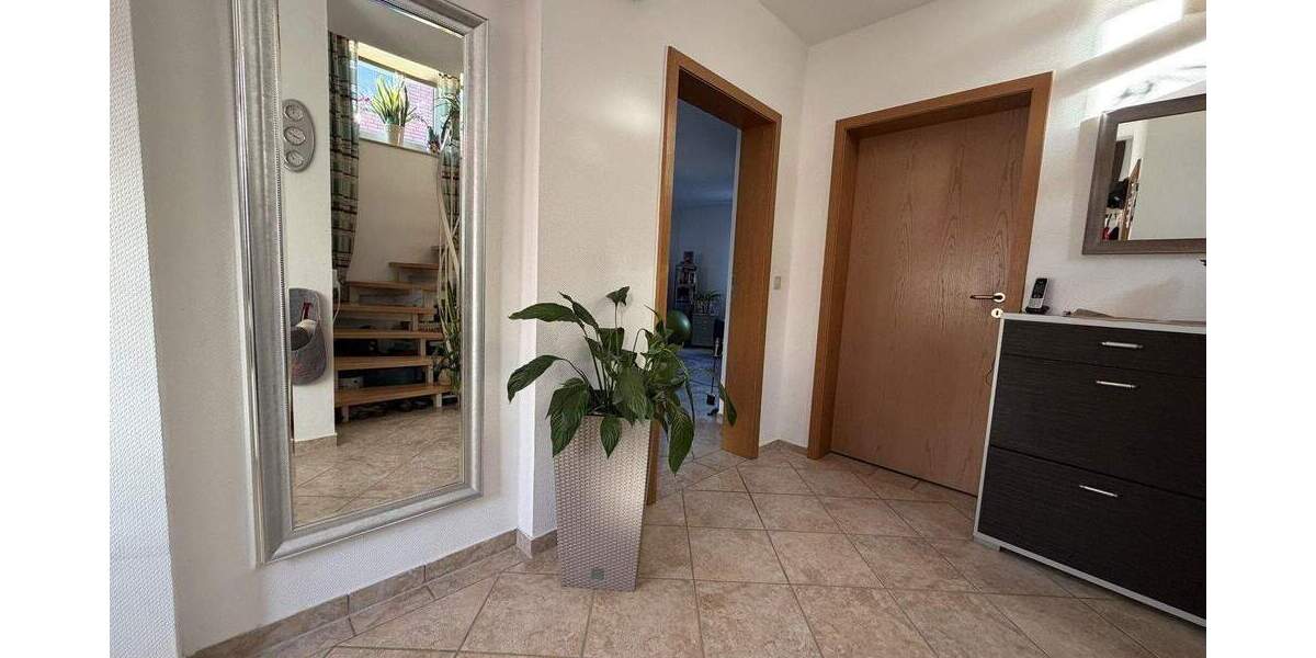 Mehrfamilienhaus, Wohnhaus Vlotho - 6 Zimmer, 175 m&sup2;, 370.000&euro; | Angebot:25718866