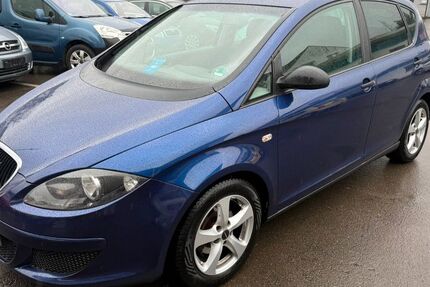 Seat Altea 223.500 km 2.990 &euro; Minden 32425