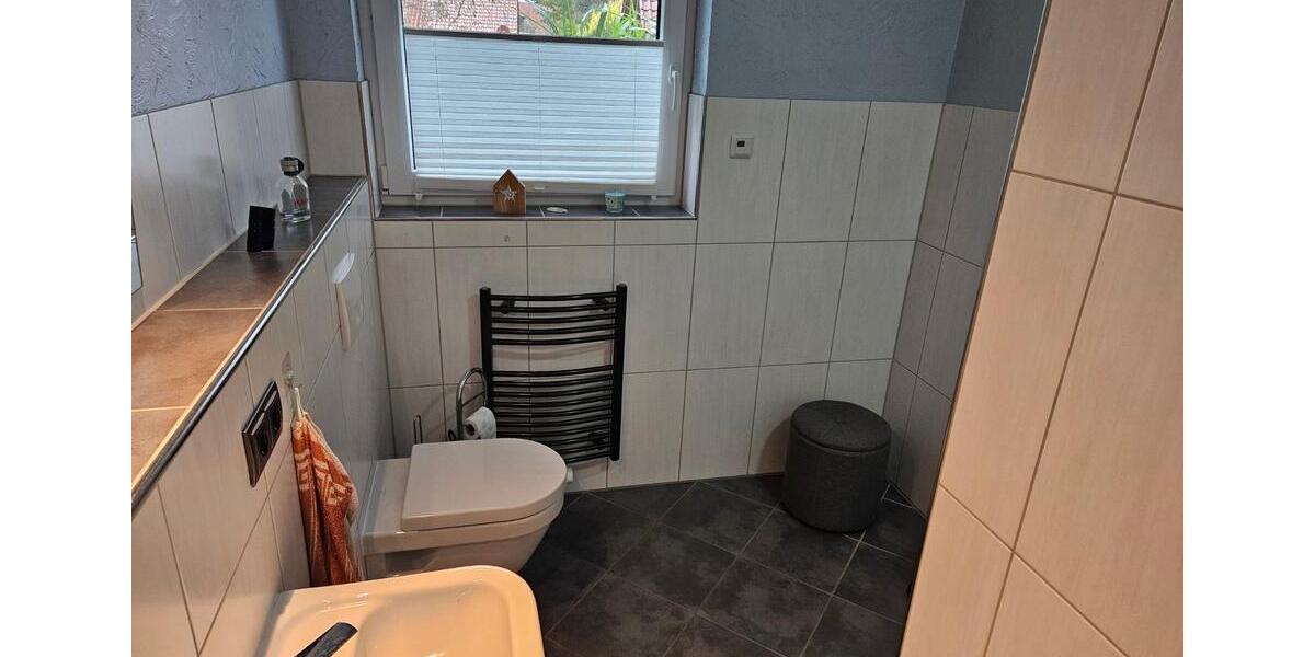 Einfamilienhaus Uchte - 11 Zimmer, 240 m&sup2;, 350.000&euro; | Angebot:26487375