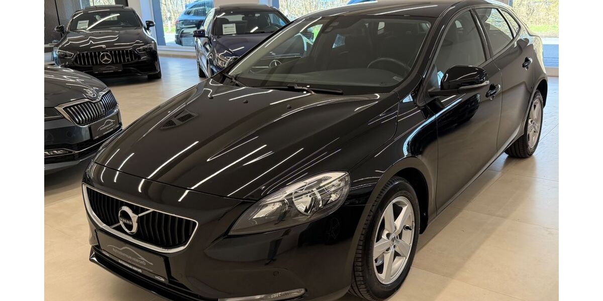 Volvo V40 82.000 km 13.900 &euro; Herford 32051
