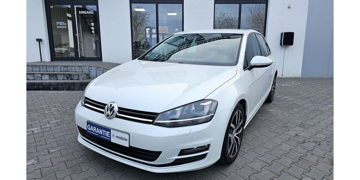 VW Golf 129.800 km 11.390 &euro; Löhne 32584