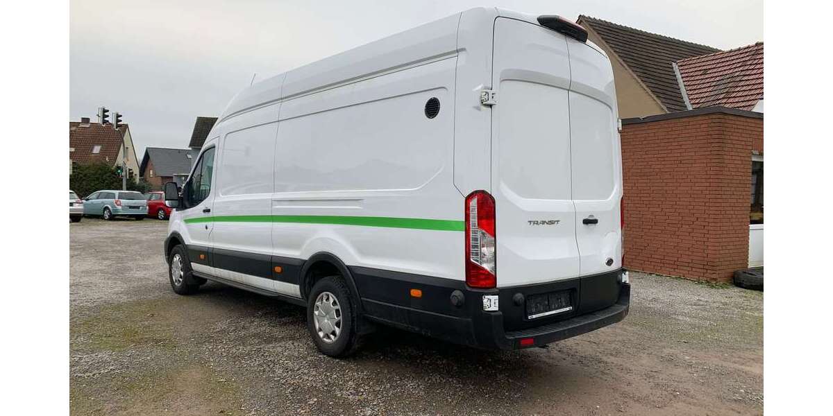 Ford Transit 195.800 km 15.490 &euro; Minden 32427