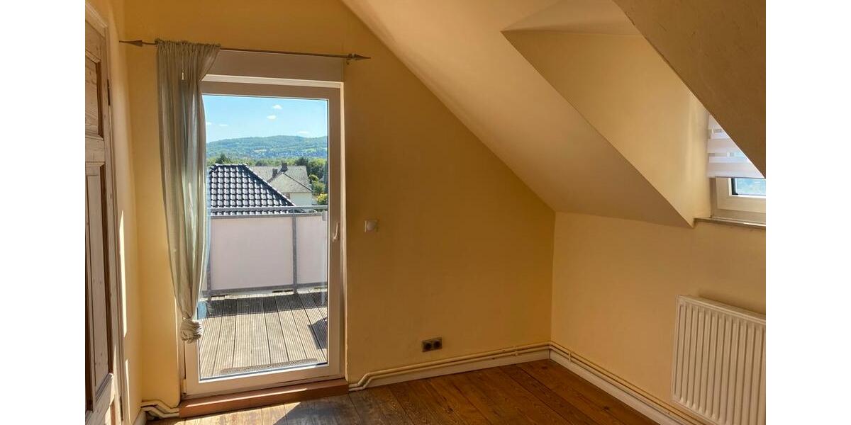Dachgeschoßwohnung Bückeburg - 4 Zimmer, 104 m&sup2;, 206.000&euro; | Angebot:27197564