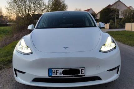 Tesla Model Y 99.300 km 32.500 &euro; Herford 32051