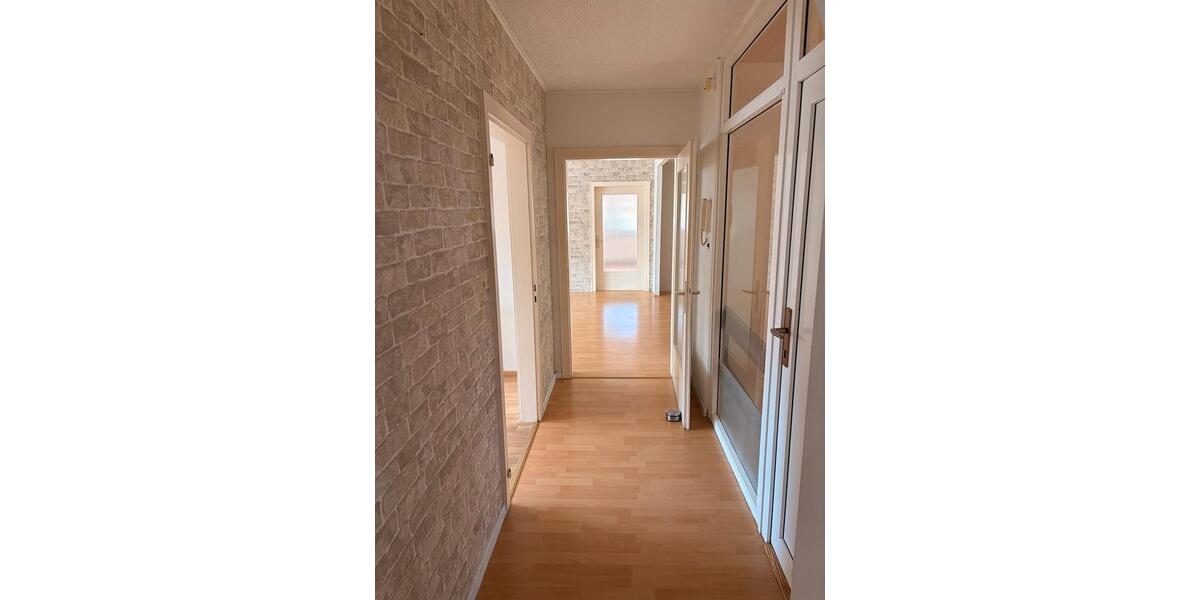 Dachgeschoßwohnung Sachsenhagen - 5 Zimmer, 103 m&sup2;, 630&euro; | Angebot:26018151