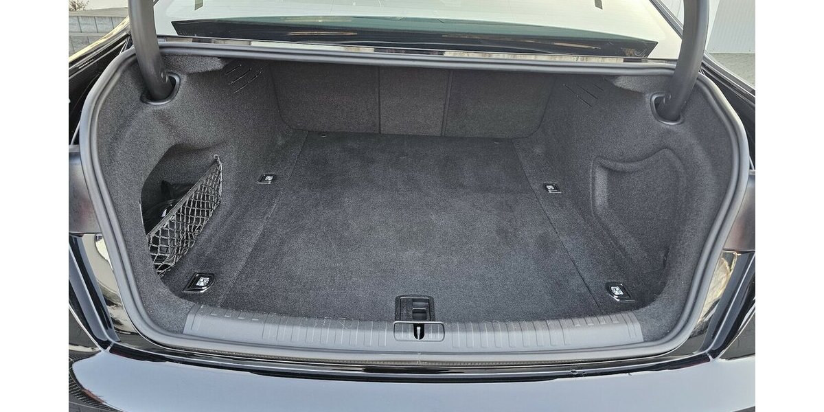 Audi A6 50 TDI quattro VIRTUAL LED AHK NAVI 1.HAND 179.530 km 28.990 &euro; Löhne 32584